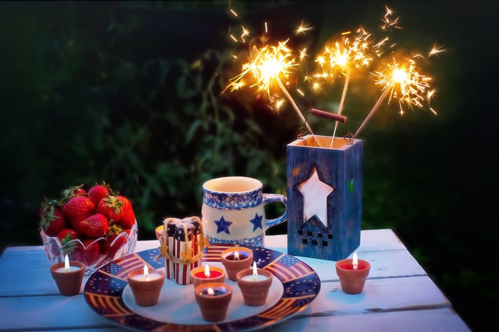 Independence Day Table with Sparklers